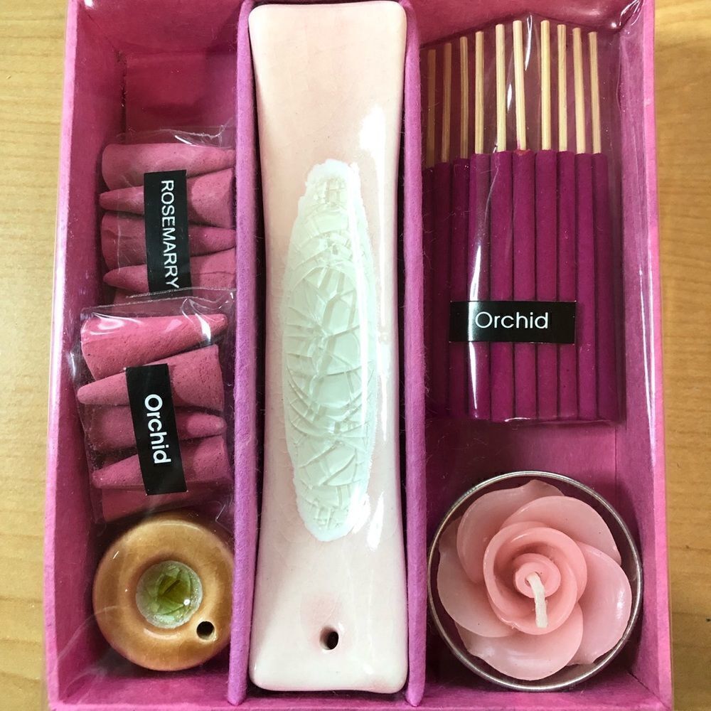 NIB: Incense & Candle Gift Set - 3 Scents‎ - Picture 2 of 5